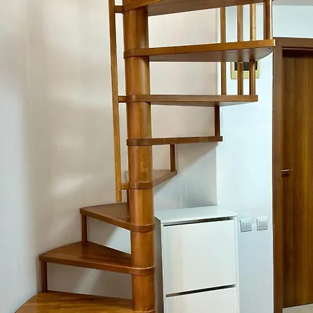 Rainbow 2br Home2host דירה