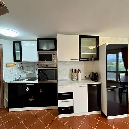 Rainbow 2br Home2host