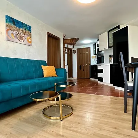 Апартаменты Rainbow 2br Home2host