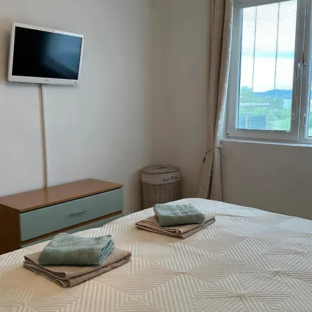 Rainbow 2br Home2host *