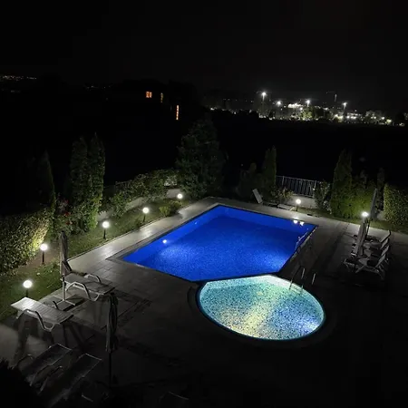 Rainbow 2br Home2host צ'רנומורץ