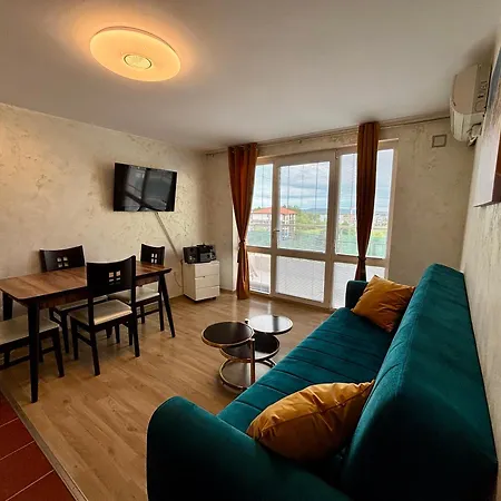 Апартаменты Rainbow 2br Home2host *